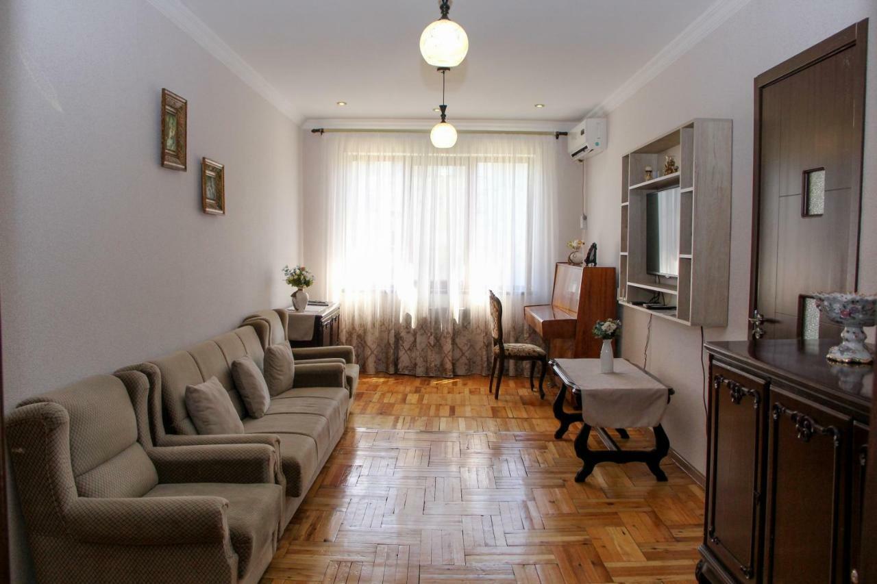 Prometheus Apartment Tskaltubo Εξωτερικό φωτογραφία