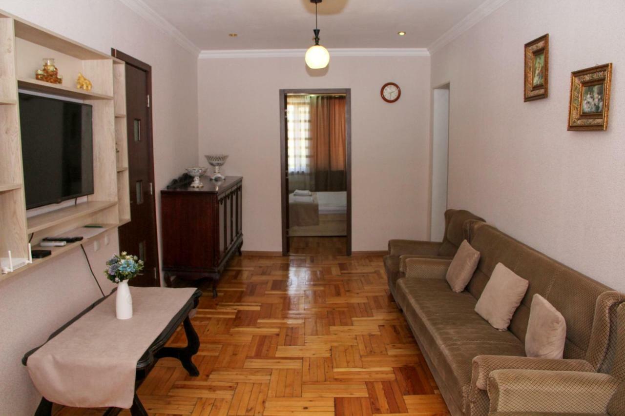 Prometheus Apartment Tskaltubo Εξωτερικό φωτογραφία